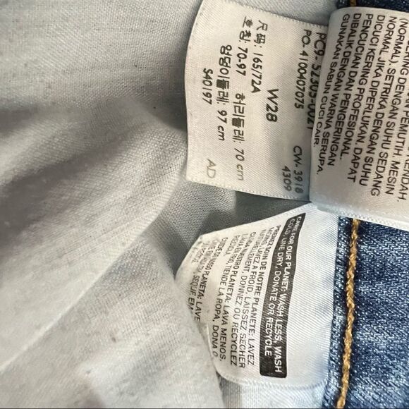 Levi’s Wedgie Skinny Jeans Button Fly Frayed hem blue jeans - Picture 14 of 15